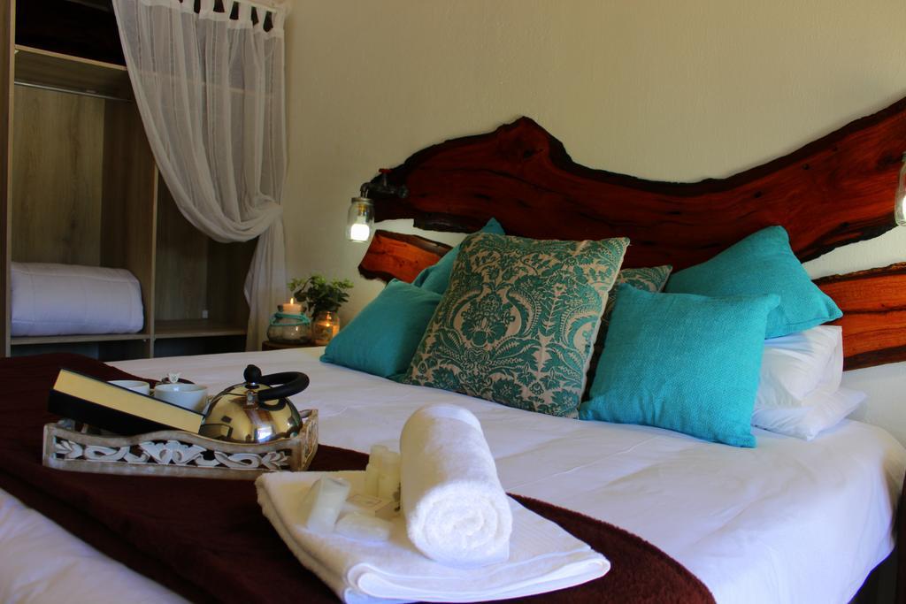 Waterfall Guesthouse Rustenburg Esterno foto