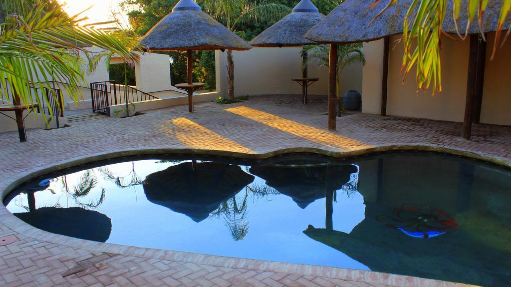 Waterfall Guesthouse Rustenburg Esterno foto
