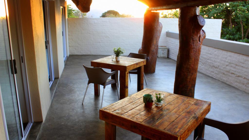 Waterfall Guesthouse Rustenburg Esterno foto